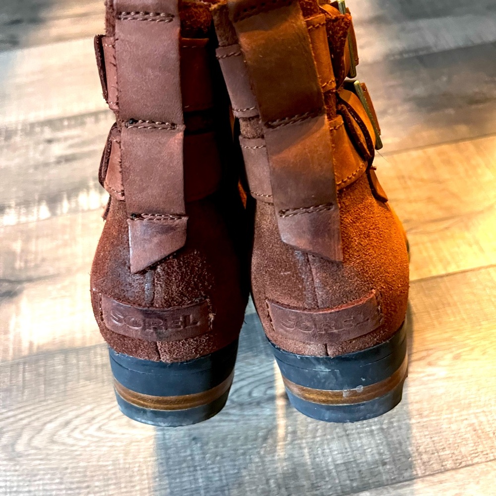 Sorel booties 7.5 - Picture 4 of 7